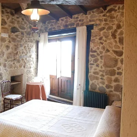 Апартаменты Complejo Rural Aira Sacra-ribeira Sacra Vilamelle